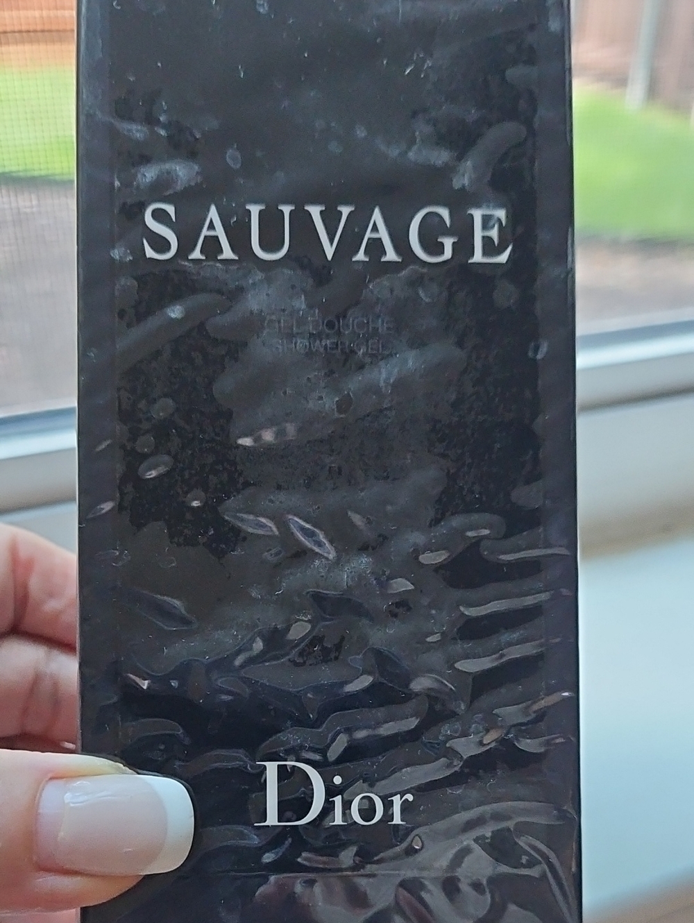 the Dior Sauvage Shower Gel.